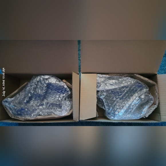 BNIB Front Bumper Driving Fog Lights for Lexus - Picture 2 of 3